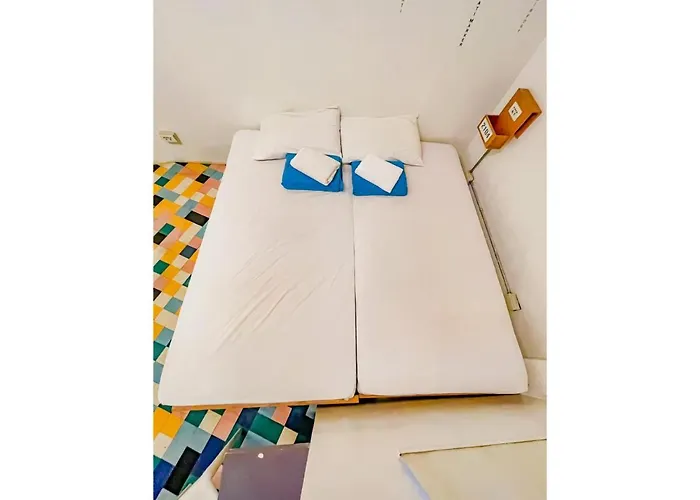 Oyo 866 Junction Hostels 马尼拉