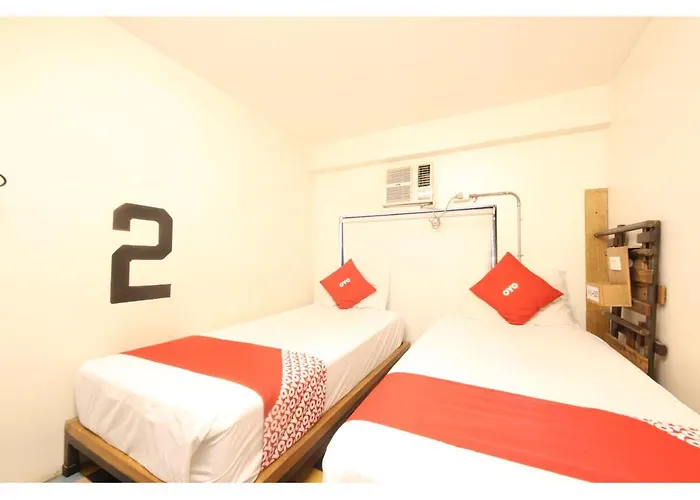 Oyo 866 Junction Hostels