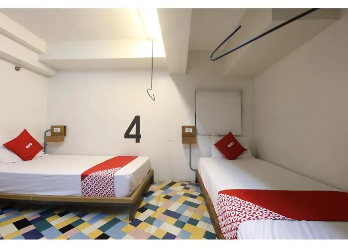 Oyo 866 Junction Hostels 酒店